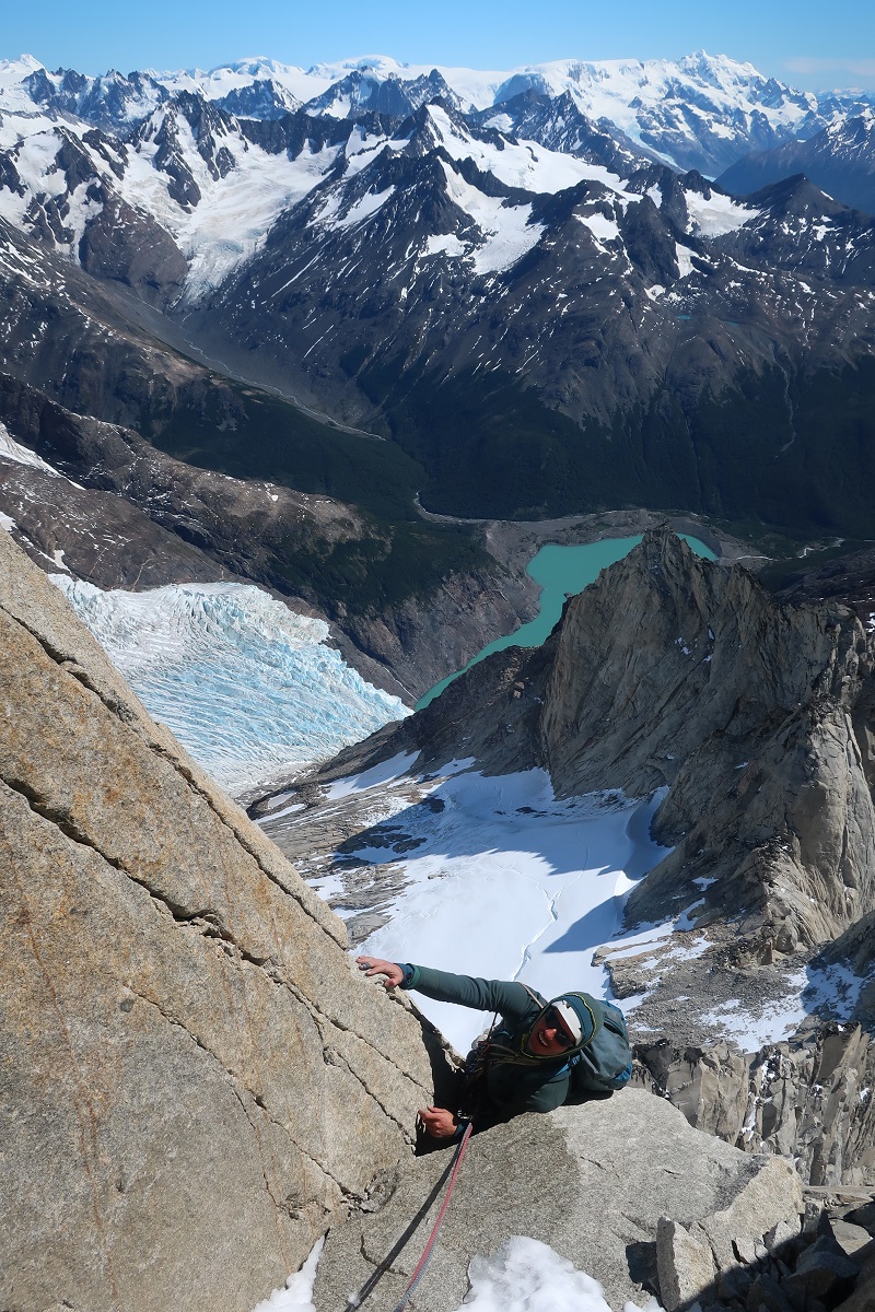 Photo of the second day gaining altitude and an incredible view of the glaciers and lagoons. Photo: Señoret Brothers